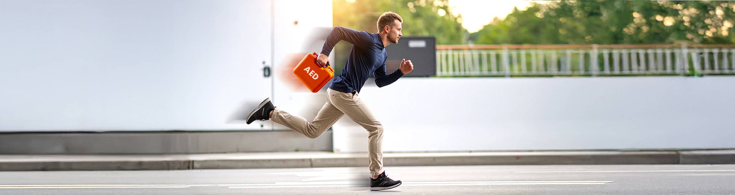 AED Sicheres Herz ©Ulrike Kuttner jump